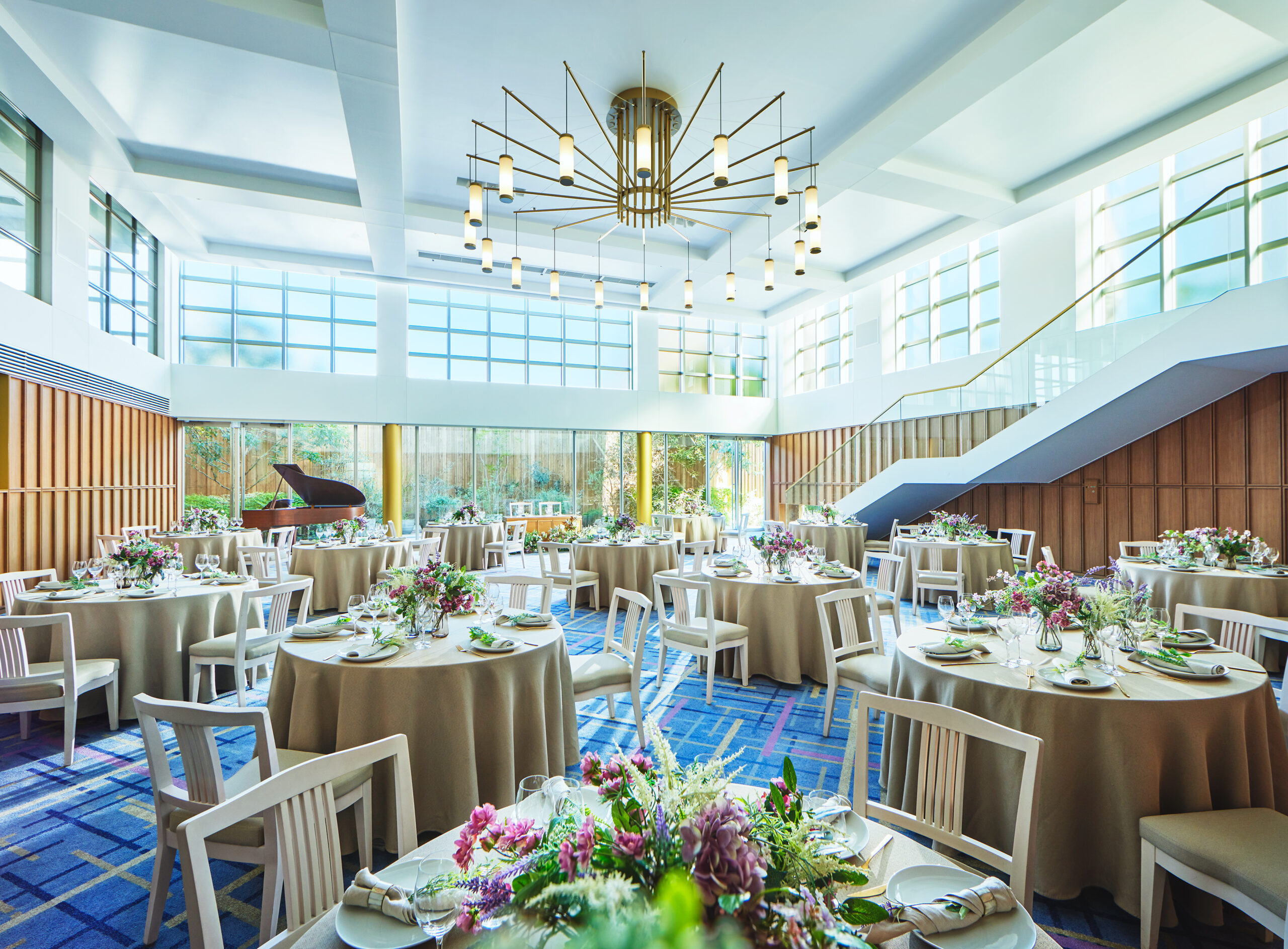 結婚式場のパティシエ／大分モノリス