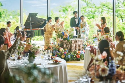 結婚式場のレストランサービススタッフ／郡山モノリス